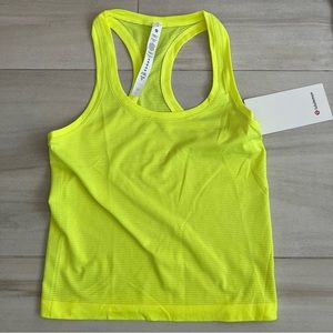 Lululemon highlighter fluorescent yellow Run Swiftly Tank Race Length Size 4